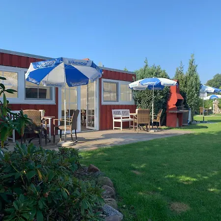 Windrose 招待所 3*